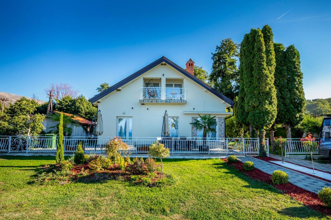Risteski Apartments - St. Naum Ljubaništa エクステリア 写真